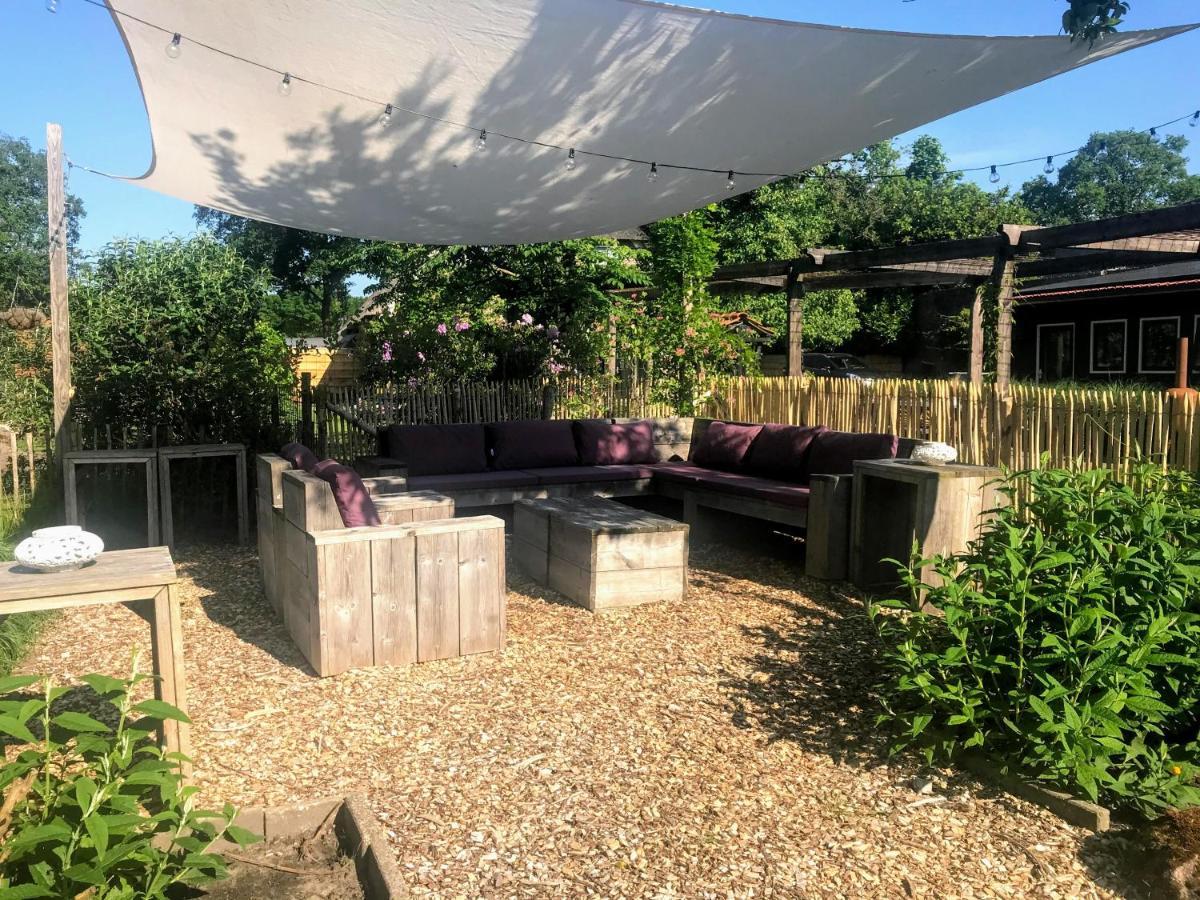 In De Tuin In Gees Villa Luaran gambar